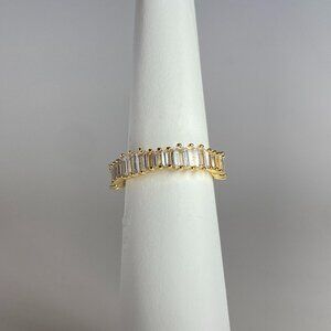 Beautiful cubic zirconia band